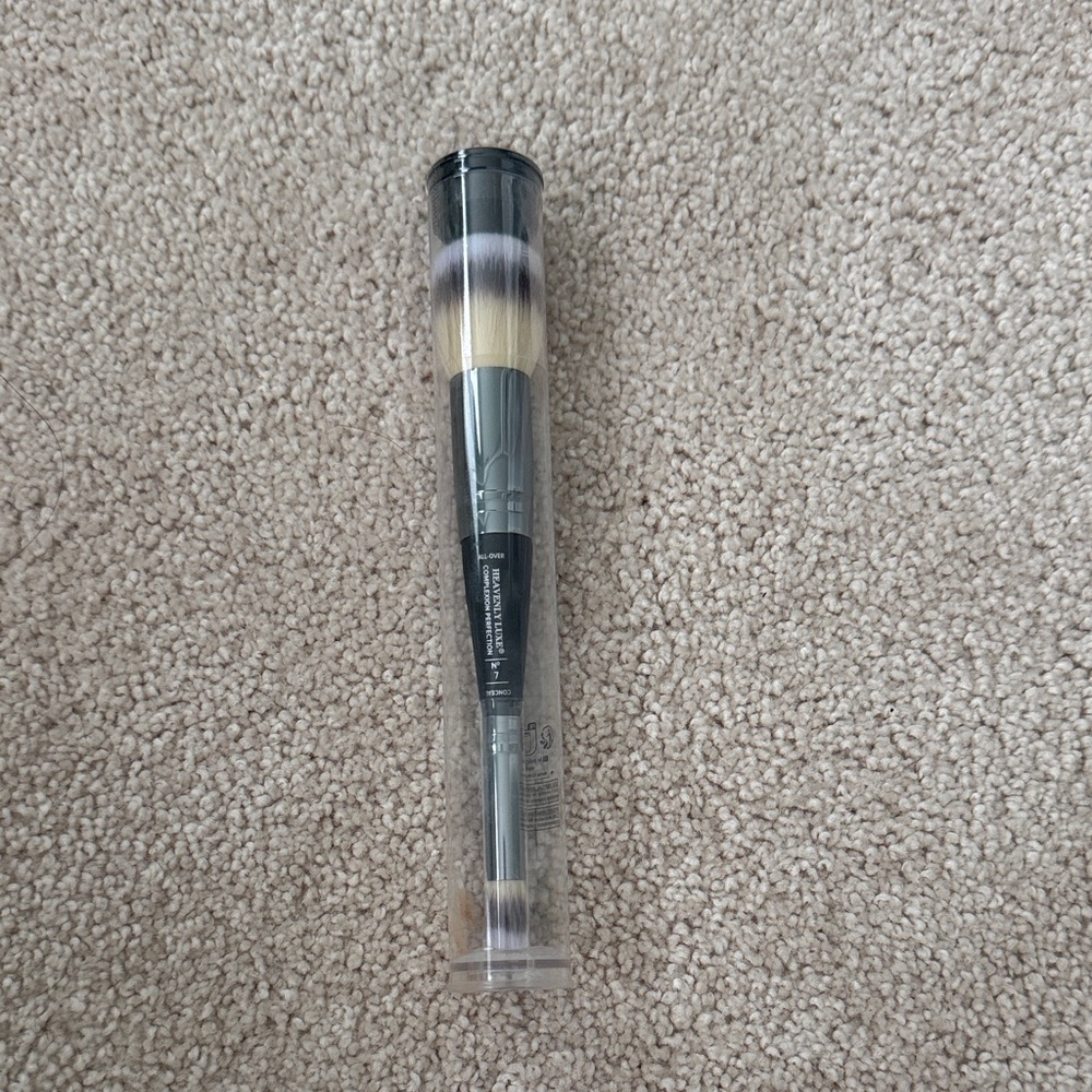 IT Cosmetics Heavenly Luxe Dual-Ended Makeup Brush